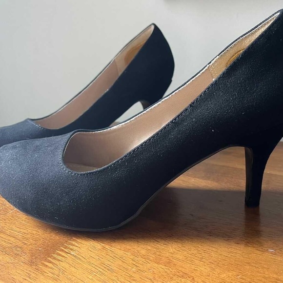 DREAM PAIRS Tiffany Women's Low Stiletto Heel - Picture 3 of 4